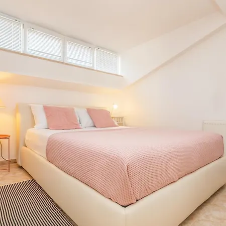 Apartment Pavle